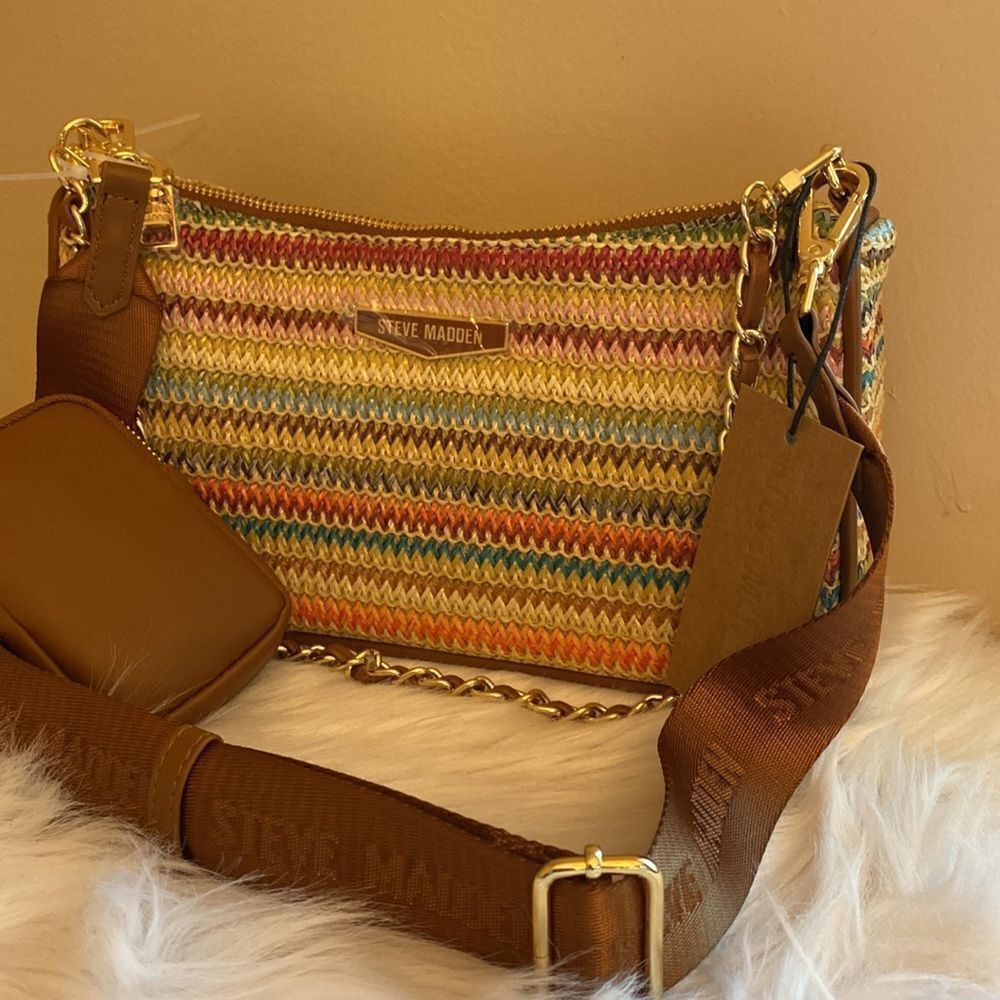 NWT Steve Madden (Bvettal) Straw Crossbody w/ AirPod Case Pouch - Picture 5 of 15